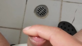 Jovencito hetero se masturba 