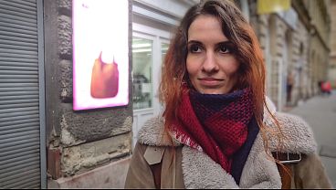 Lili Charmelle – Your magic pick up Card *4K* P1/2