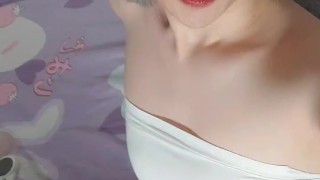 Restrained desires, amplified pleasures