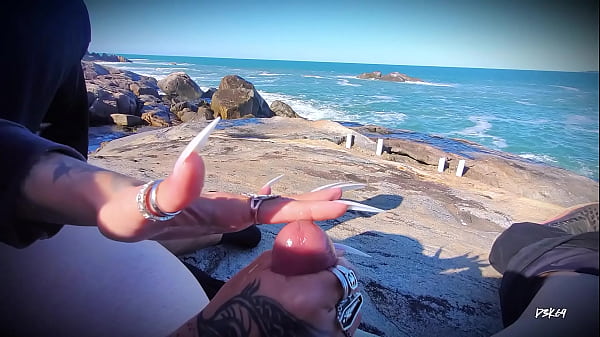 Sea and Masturbation – The Best Cumshot