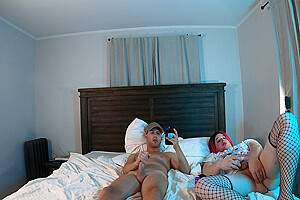 Trans Kelsey Masters And Jake Grand Masturbating