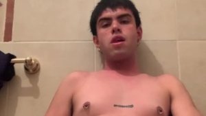 Me trago mi propio semen