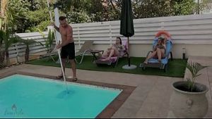 POOLBOY VERFÜHRT?! SPERMAFRESSE FÜR FRECHE DREIER SCHLAMPEN!